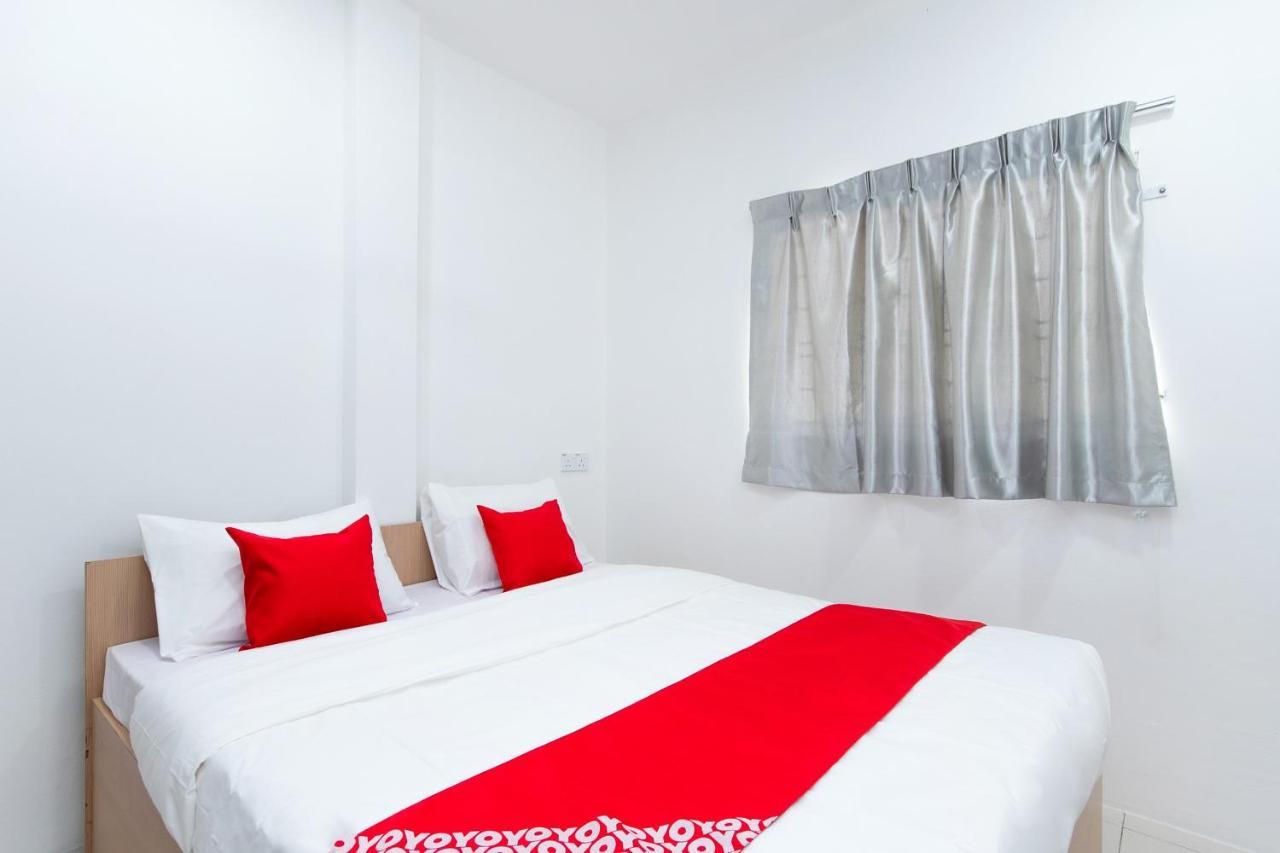 Oyo 44011 Weng Bee Guest House Kota Kinabalu Exterior foto